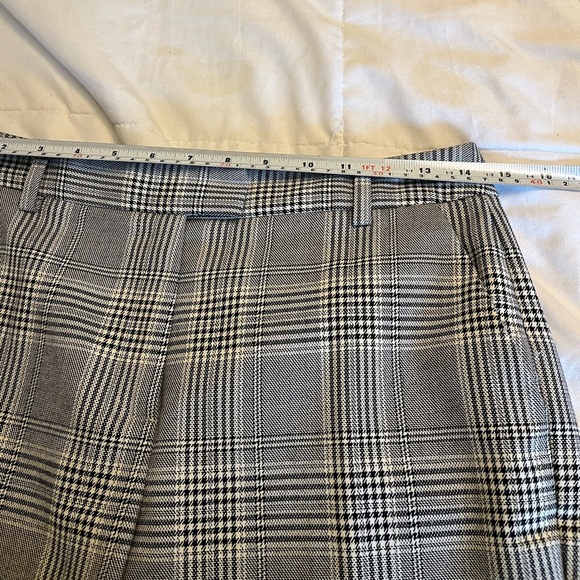 Reiss Plaid Trousers, Ankle length Size 4, office corporate chic, Grey & Black - Picture 11 of 15